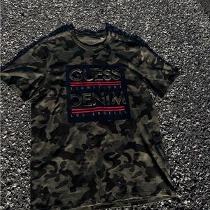 GUESS Green Camouflage Tee
